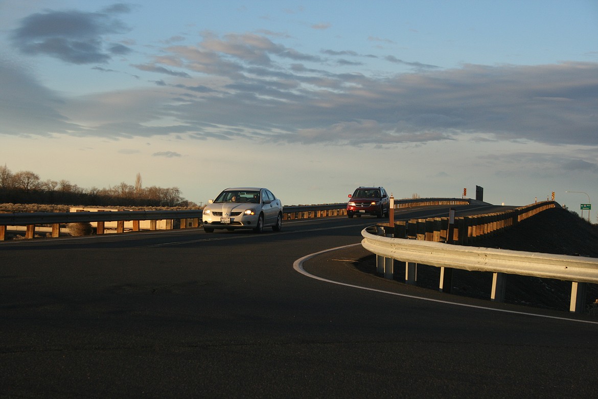 Drivers on the Hansen Road overpass. A study to determine the impact of growth in Mae Valley and its impact on traffic is being conducted by consultants hired by the city of Moses Lake.