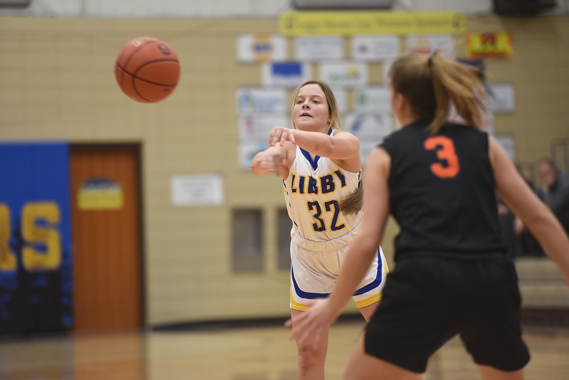 Sophomore Kinzee Boehmler launches a pass during the Lady Loggers Feb. 9 game against Eureka. (Will Langhorne/The Western News)