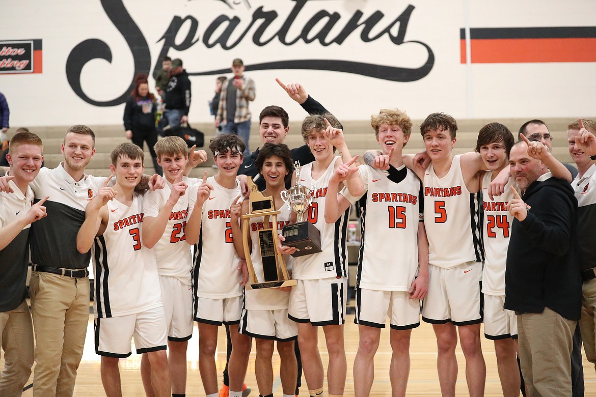 The team poses for a photo immediately after taking down Kellogg on Tuesday.