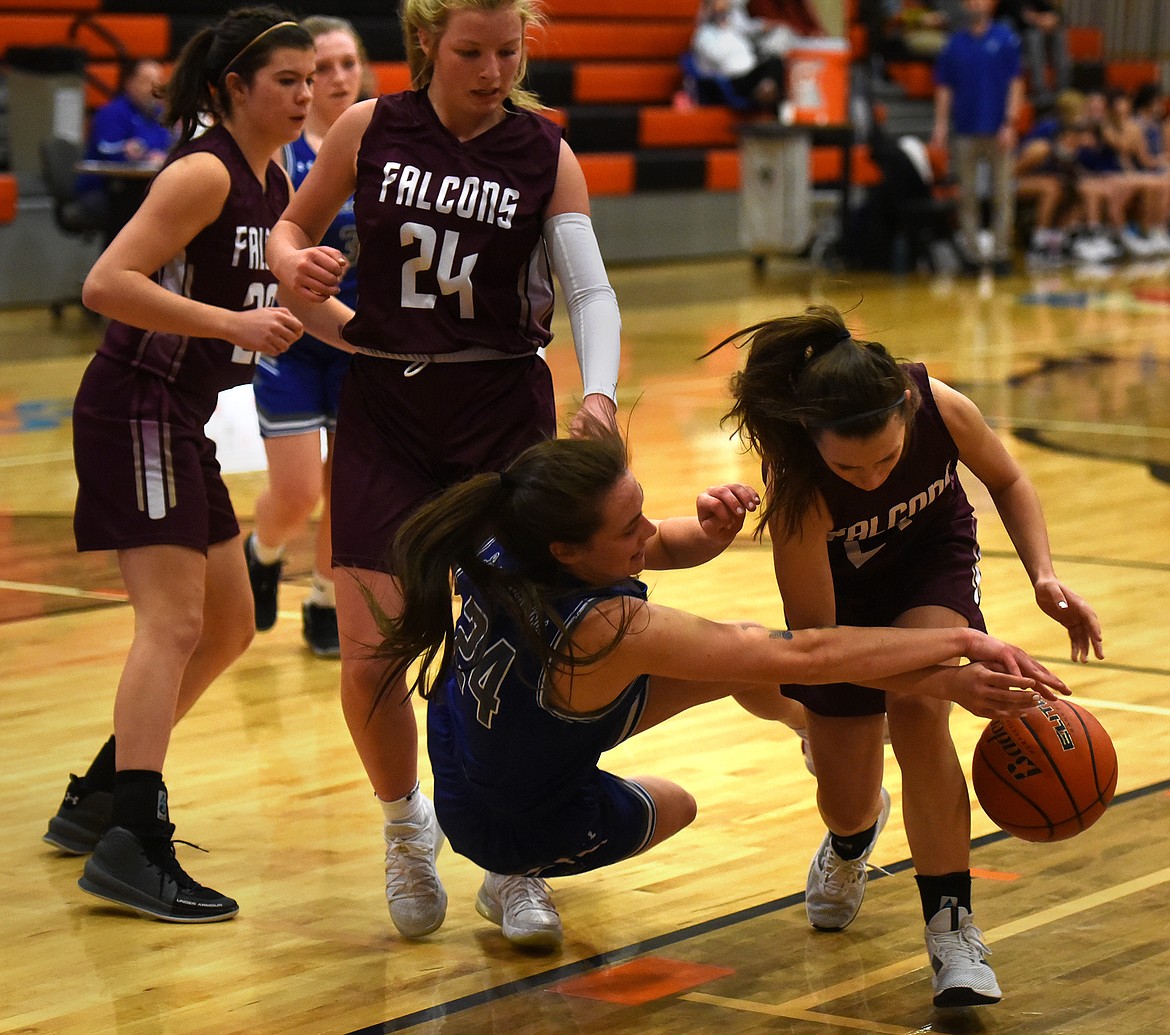 PHOTOS: Scenes From The Western B Divisional Basketball Tournament ...