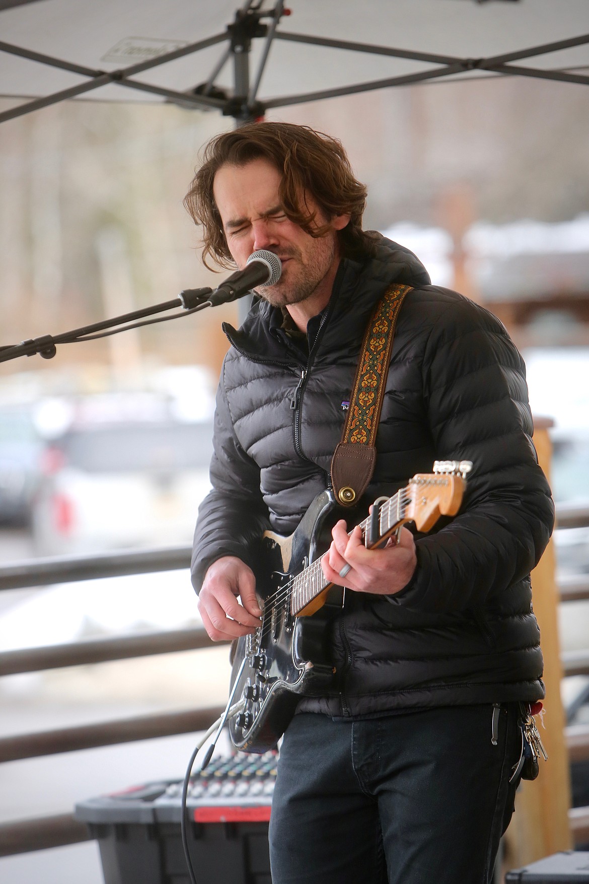 Mike Murray, of Mike Murray Duo, jams on the patio at Oro y Plata.
Mackenzie Reiss/Bigfork Eagle