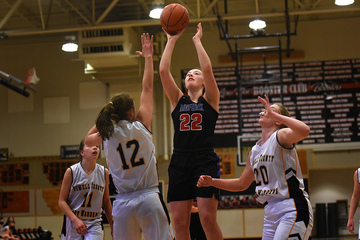 The Valkyries battled it out on the court during the Western B Divisional Basketball Tournament in Eureka last weekend.
Jeremy Weber/Bigfork Eagle