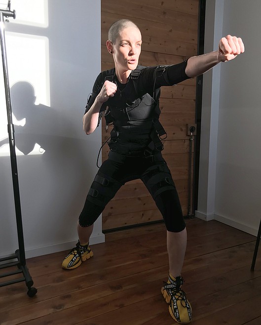 Electrical Muscle Stimulation: I Tried the Katalyst EMS Workout with a  55,000 Person Waitlist