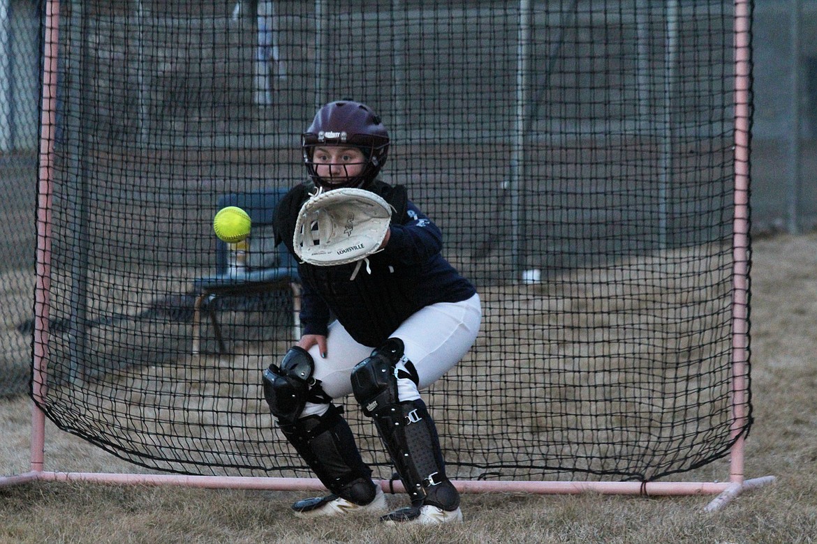 Badger softball shakes off jitters, focused on improving Bonners