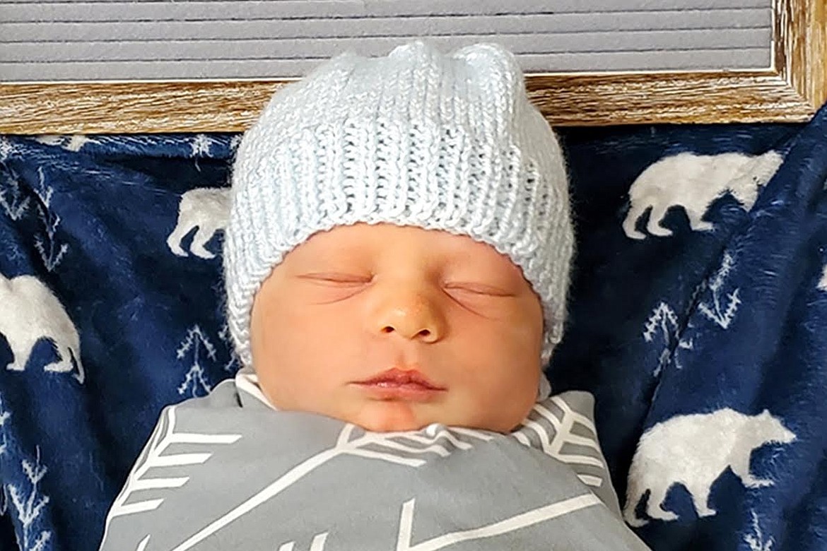 Dakota and Melissa Mull, of Plains, announce the birth of their son, Daxton Thomas Mull, march 11, 2021, at Clark Fork Valley Hospital in Plains. Baby Daxton weighed six pounds, 11 ounces and measured 19 1/2 inches. He was born at 10:13 a.m. and was delivered by Dr. Black. Maternal grandparents are Jamie and Lisa French, of Plains. Maternal great grandparents are Betty and Dan Kelly. Paternal grandparents are Chris and Karen Mull, of Plains. Great grandparents include Freddy and Brenda Thomas, Michael Mull, and Betty and Jim Burnette. (Photo courtesy Clark Fork Valley Hospital)