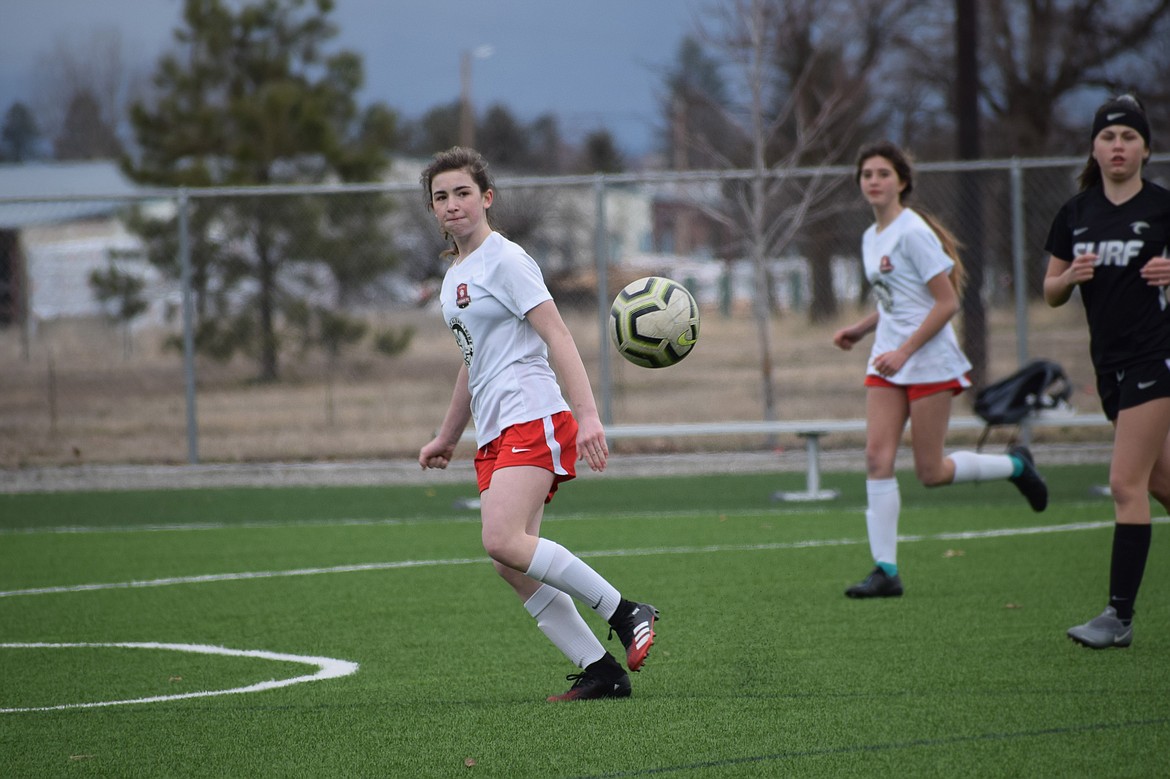 Photo by MARCEE HARTZELL
Strong defensive play by the backline and the defensive midfield led the Thorns North FC Girls 07 soccer team to a 6-1 win over EW Surf G06 Velasco Sunday afternoon, netting its first league victory of the WISL spring season. Pictured is midfielder Bayah Ratigan. Thorns goals were scored by Natalie Thompson (4), Lily Bole and Riley Brazle; with assists by Paige Hunt, Brazle, Marlee McCrum and Thompson.