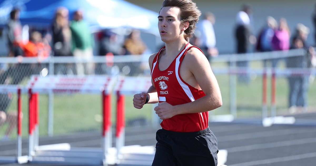 Boys nearly break school record in 4x800 at Christina Finney