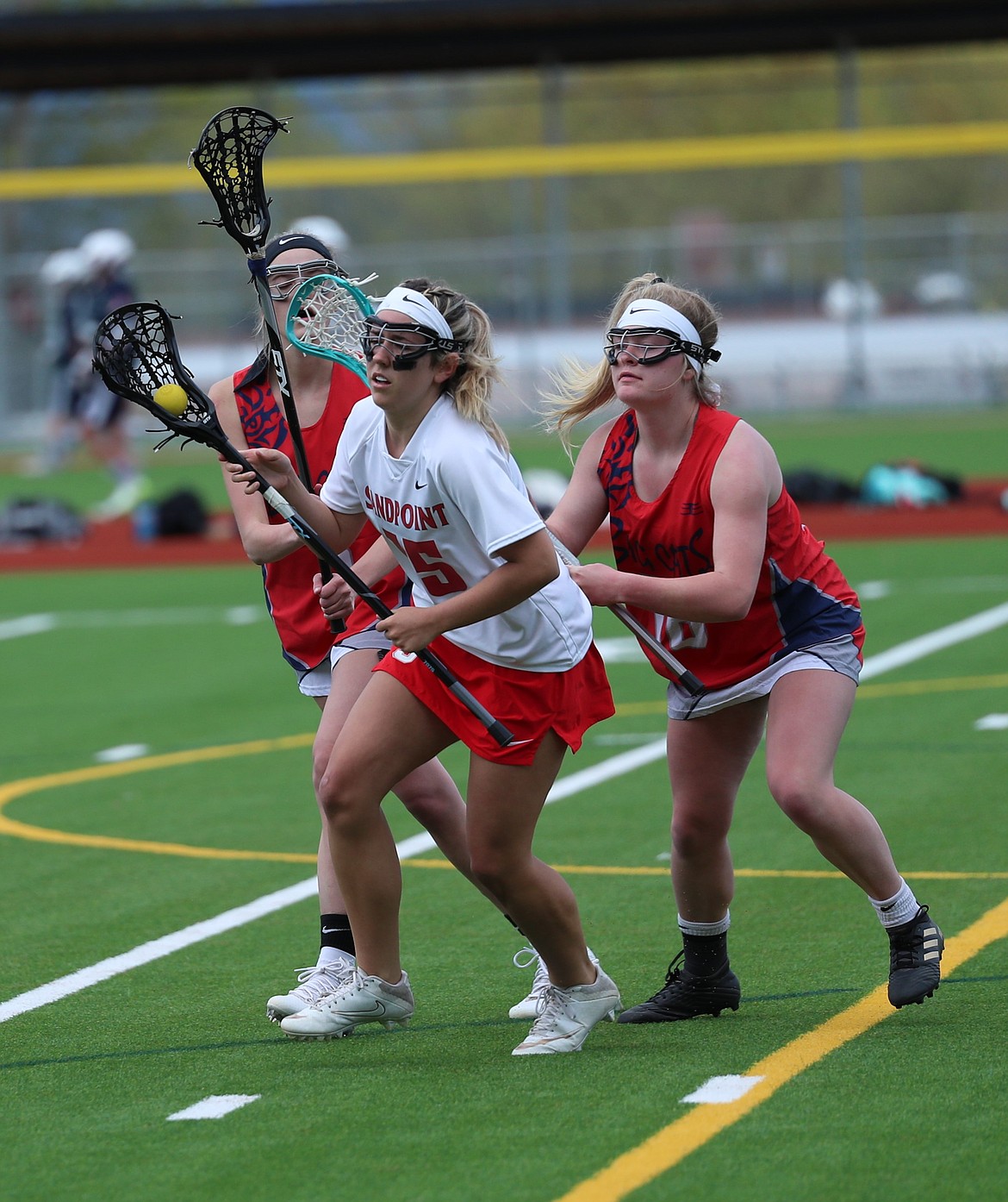 Mia Przybylski fights through the Spokane defense on Saturday.