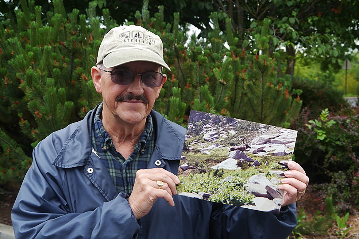 Bob Case, of Spokane, Washington, told his story about a caribou encounter at Chimney Rock in 1994.