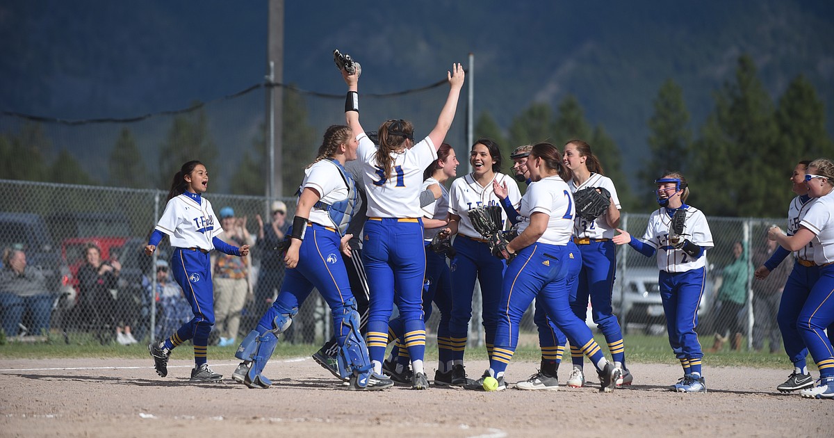 Thompson Falls holds off Plains, 21, in Western BC playoffs Valley