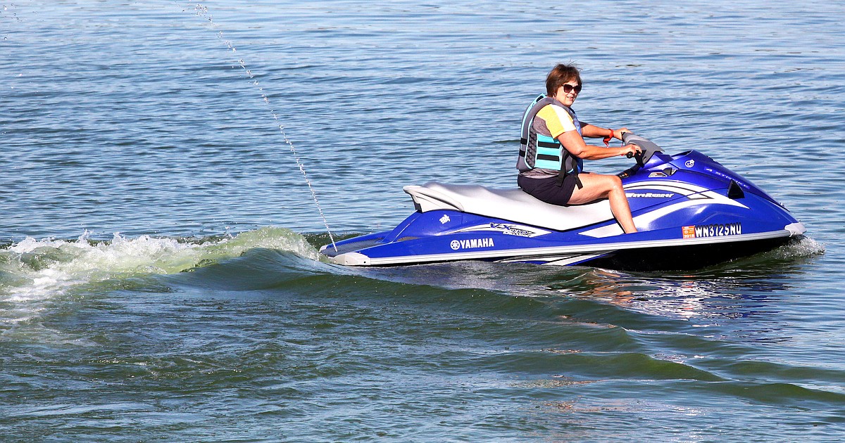 Down in the weeds Efforts to control lake vegetation may have to be rescheduled Columbia