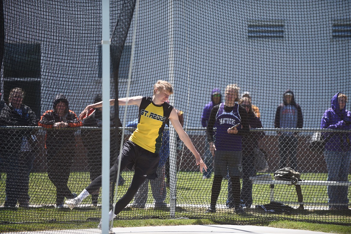 St. Regis’ Andrew Sanford, shown competing in the discus at the Class C Divisional in Missoula last week, qualified for state after winning the high jump. (Scott Shindledecker/Mineral Independent)