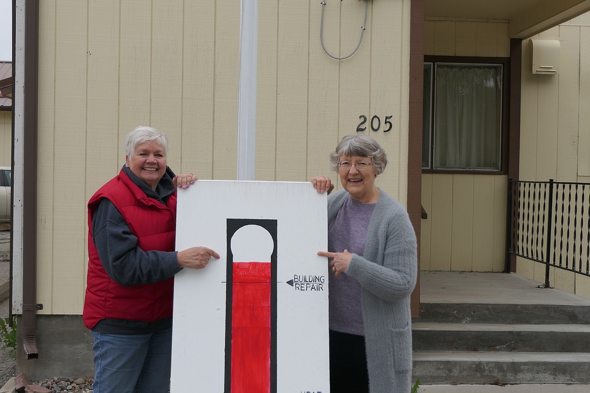 Plains-Paradise Senior Center president, Sherryl Wachob, left, and treasurer Linda Bursell indicate the success of their recent fundraising efforts. (Adam Lindsay/Valley Press)