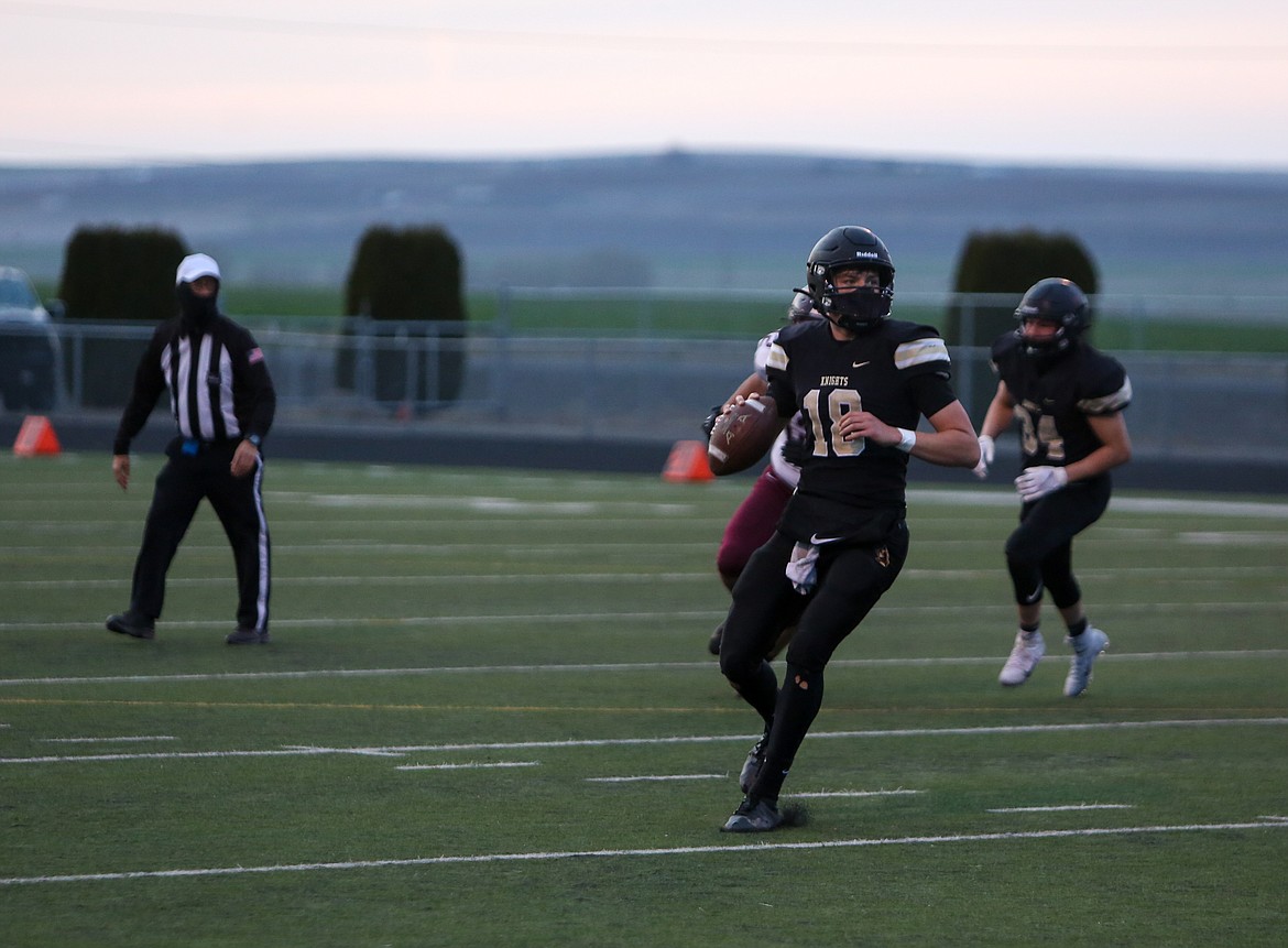 Royal High School senior quarterback Caleb Christensen will continue his football career at Whitworth University in Spokane next fall.