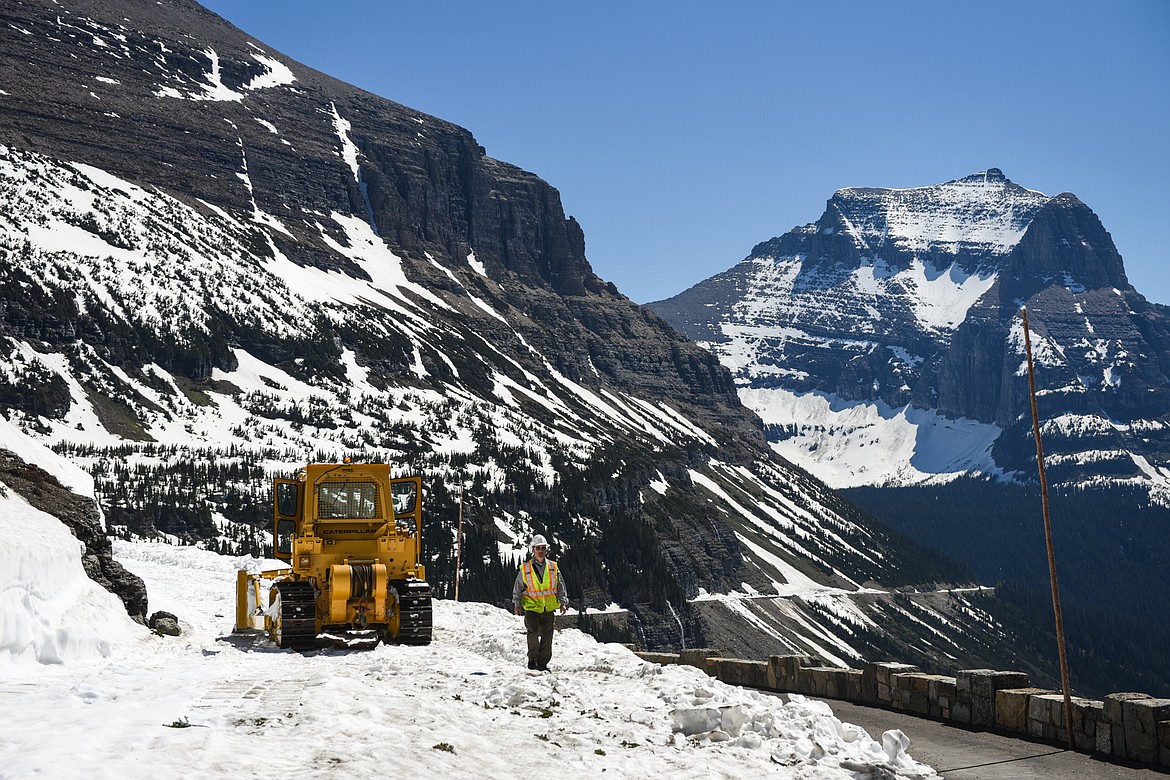 PHOTOS GoingtotheSun Road snow plowing in Glacier National Park