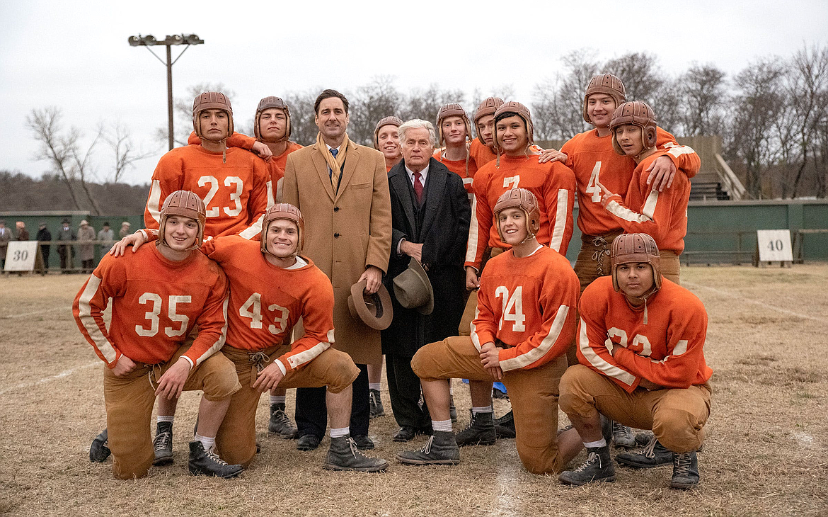 Set in the Dust Bowl days of 1938 Texas, "12 Mighty Orphans" is a film full of toughness and heart.