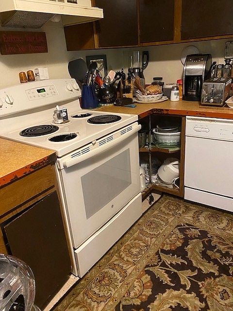 The interior of Richardson's modest kitchen. The owner of the property, Casey Price, told The Press he does not have plans for any major upgrades to this property. Recent work has been done on the attics and crawl spaces for improved ventilation. (ELLI GOLDMAN HILBERT/Press)