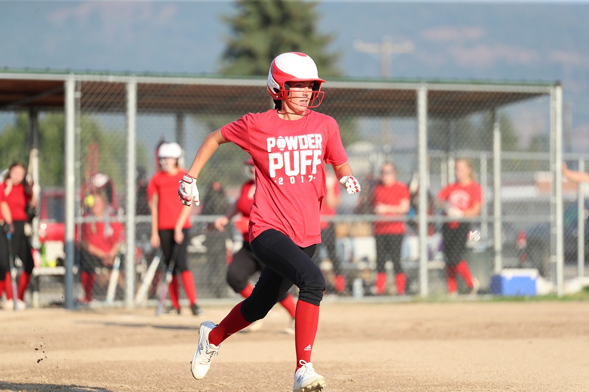 Anna Reinink sprints down the line toward first base after getting a hit on Thursday.