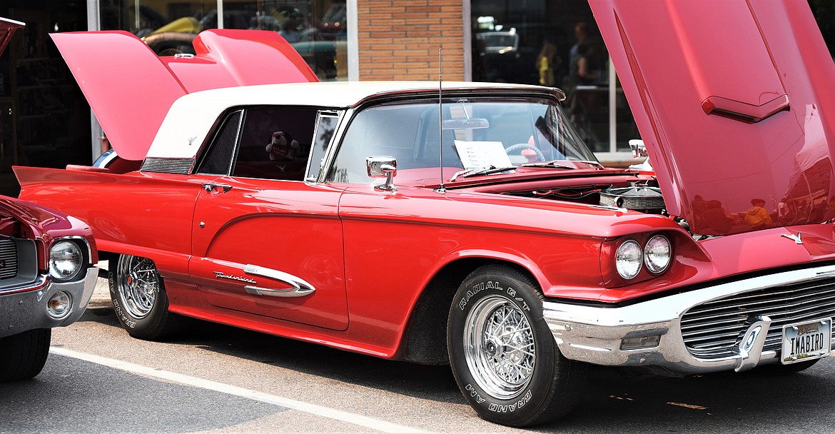 Tom Losleben's 1959 Ford Thunderbird turned some heads Saturday. (Scot Heisel/Lake County Leader)