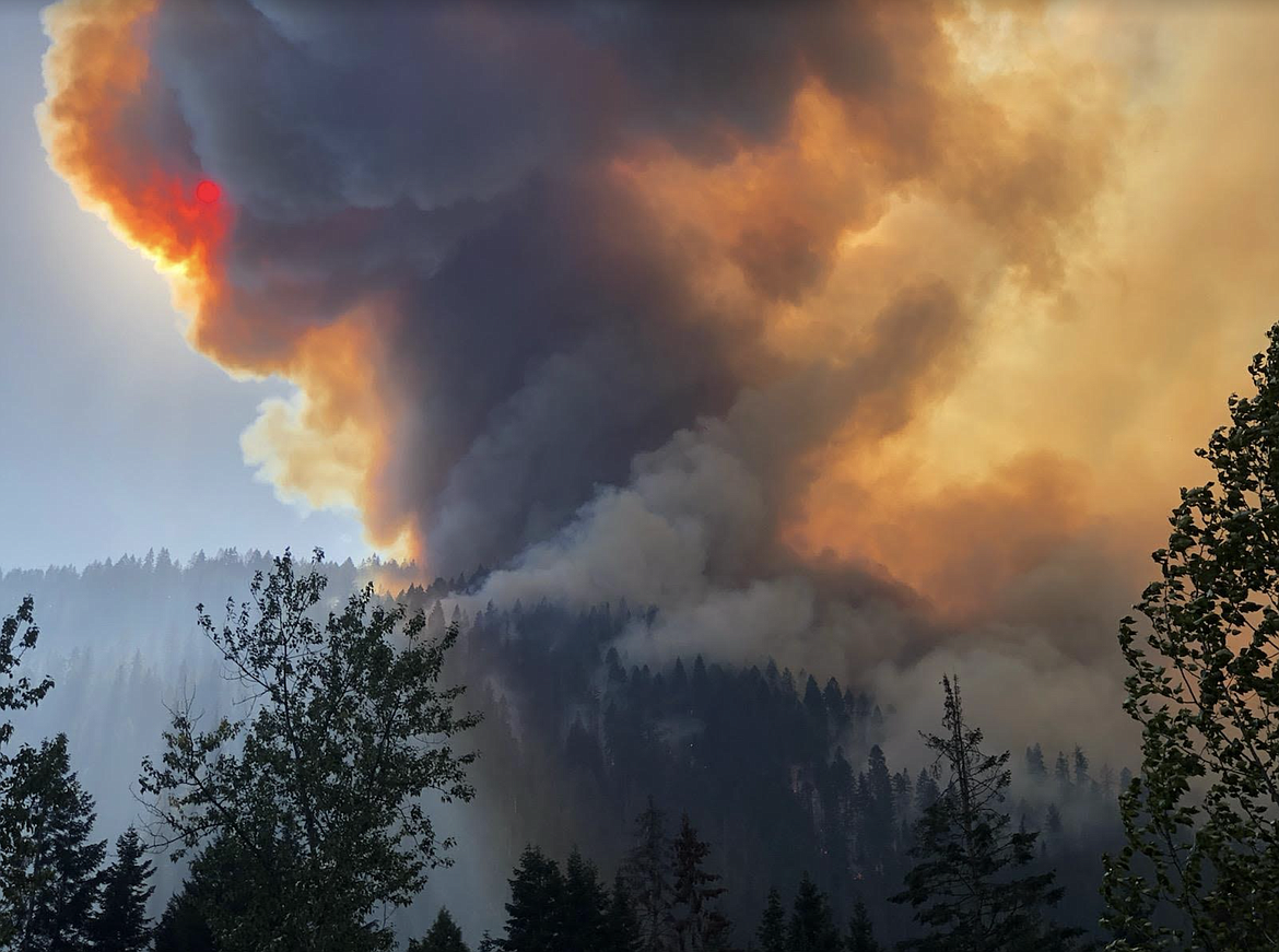 View from Beaver Gulch as the Deceitful wildfire moves out from Rock Gulch on Aug. 16.