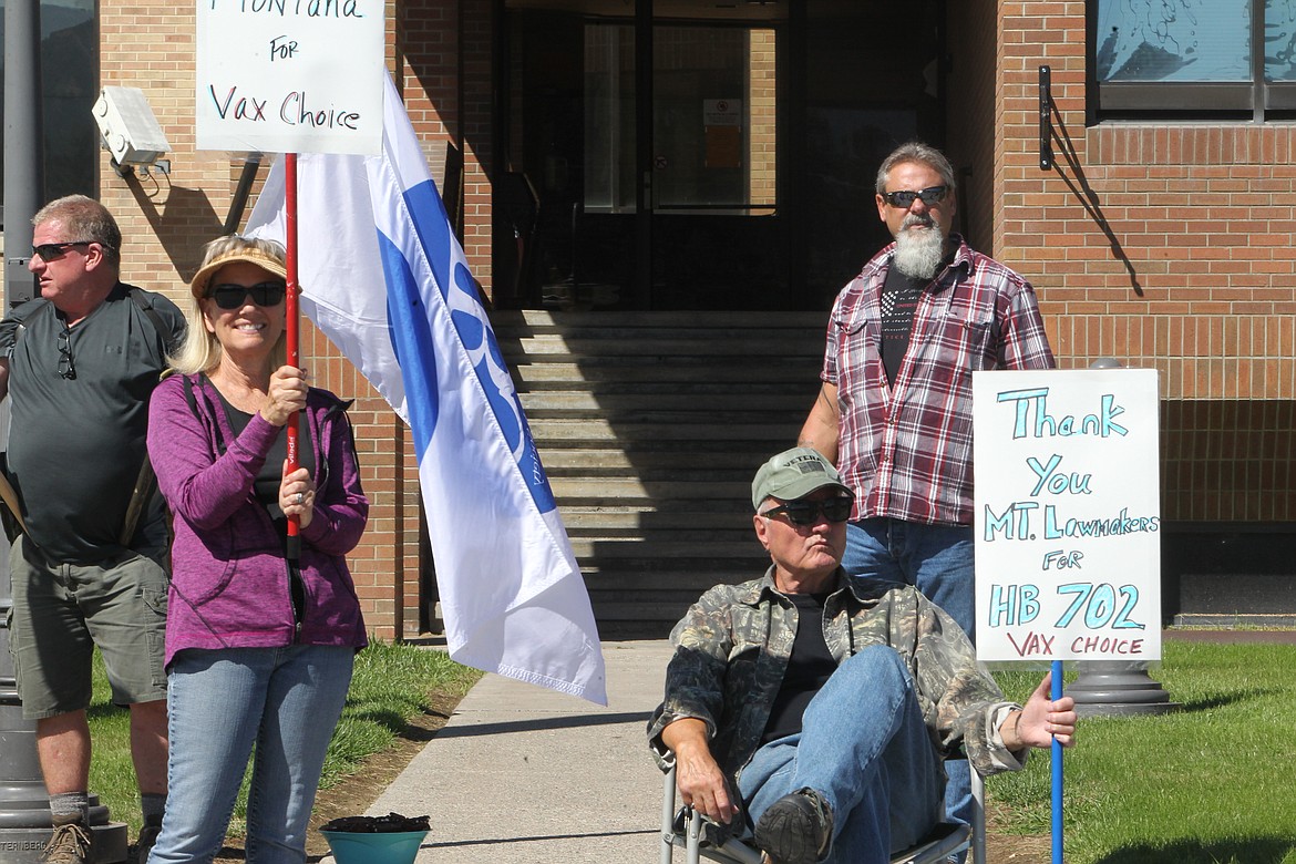 Demonstrators showed their support for House Bill 702 in front of the Lincoln County courthouse on Aug. 28. (Will Langhorne/The Western News)