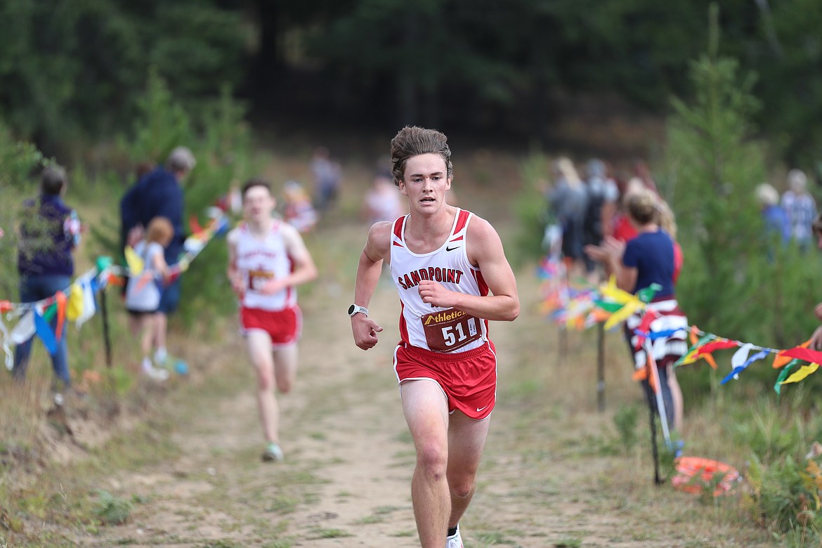 Anders Eastley nears the finish line.