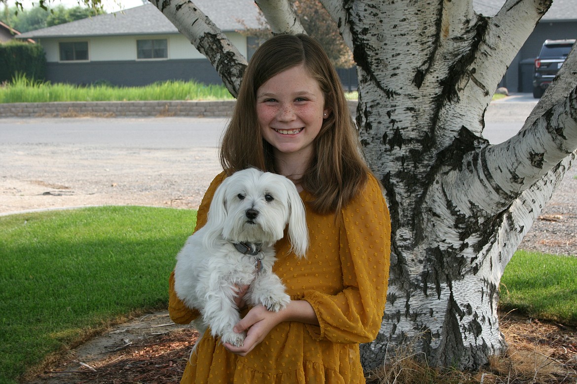 Puppers Play Place Royal City Girl Working To Build Dog Park Columbia Basin Herald