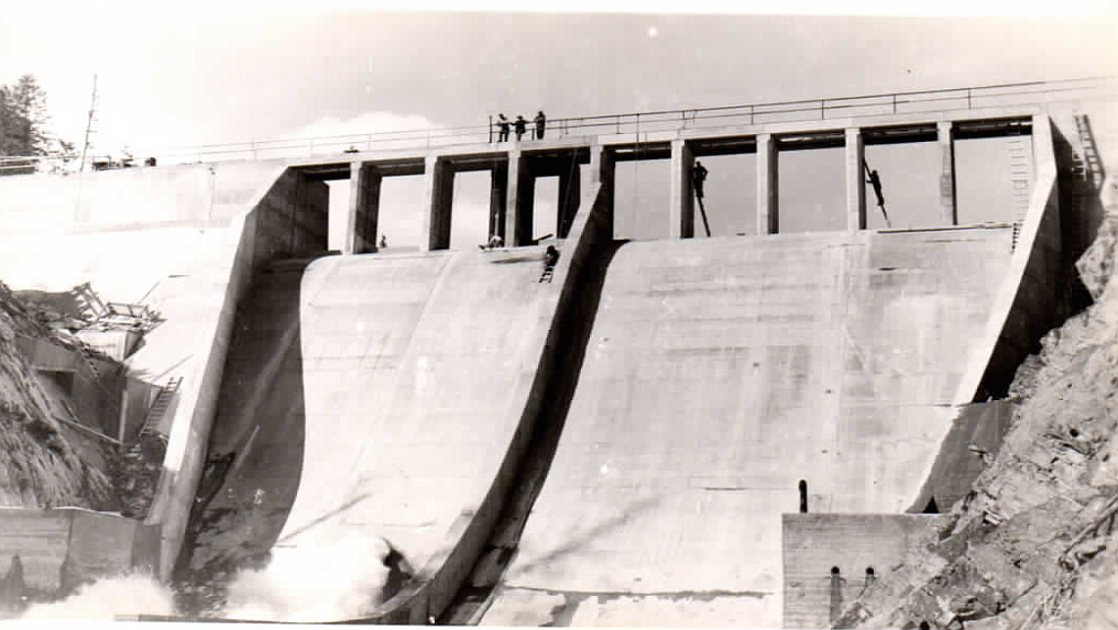 Moyie Dam in 1948 (Photo courtesy of the City of Bonners Ferry)