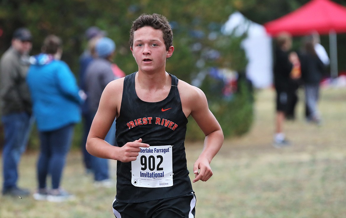 Dylan Lord competes in Saturday's Timberlake Farragut Invitational.
