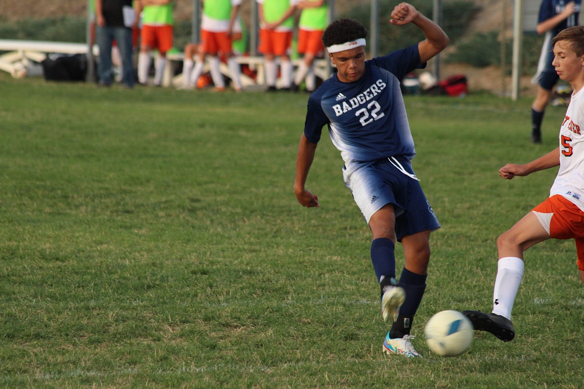 (Photo by Victor Corral Martinez)
Pictured: Peter Regan against Priest River Spartans