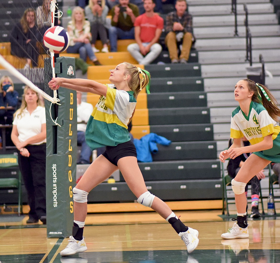 Whitefish freshman Kaydence Blackwell makes a pass on the front row during a match against Browning on Tuesday, Sept. 28 in Whitefish. (Whitney England/Whitefish Pilot)