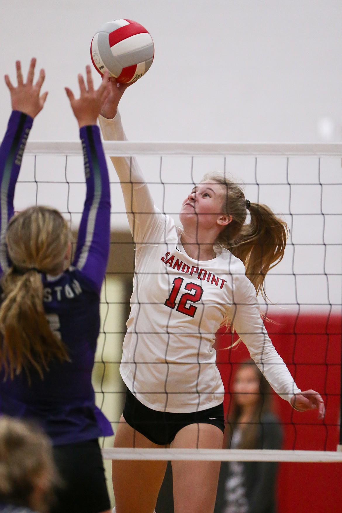 Vivian Platte rises up for a kill.