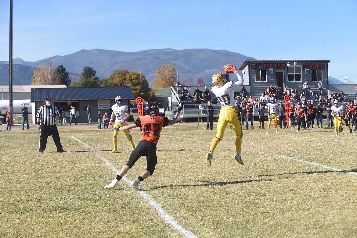 Thompson Falls defensive back Josh Wilhite picked off a Plains pass and returned it 60 yards for a touchdown in last Saturday’s game. He also caught a 40-yard TD pass. (Scott Shindledecker/Valley Press)