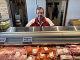 New Moses Lake market focuses on high-quality meats, wines