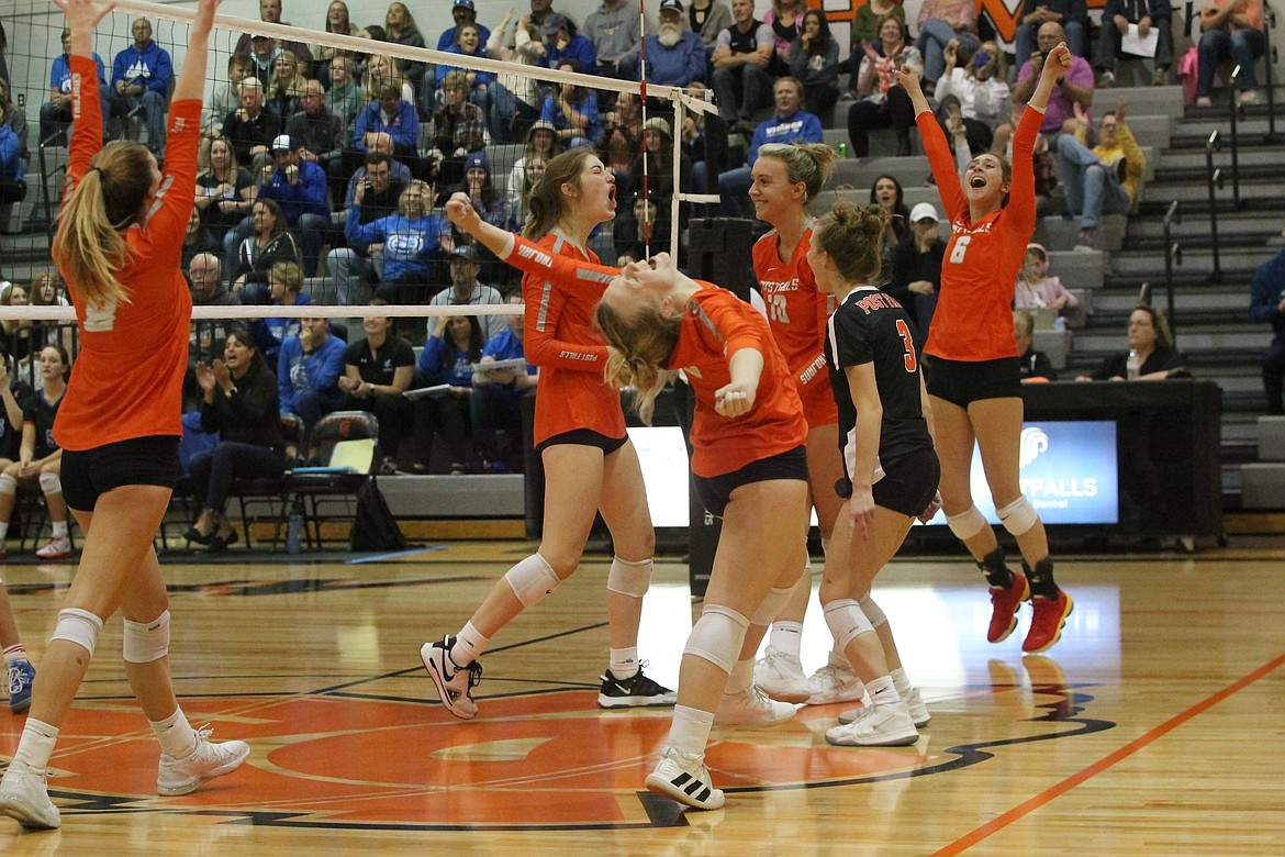 5a Region 1 Volleyball Post Falls Swims On To State Coeur Dalene Press