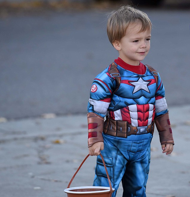PHOTO GALLERY: Trick or Treat | Whitefish Pilot