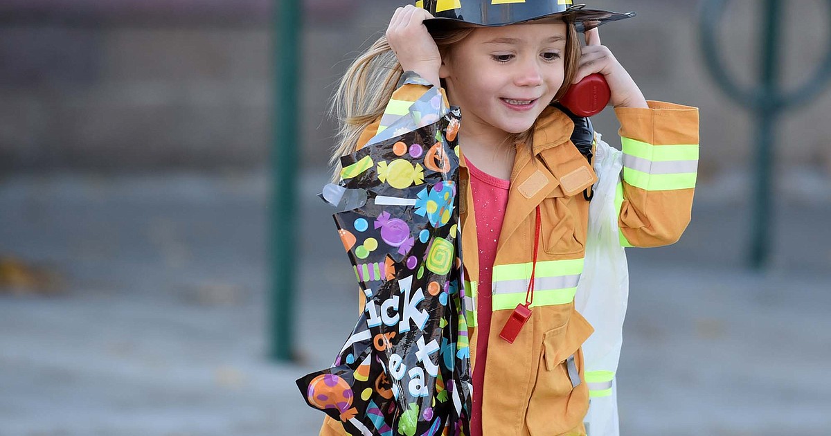 PHOTO GALLERY Trick or Treat Whitefish Pilot