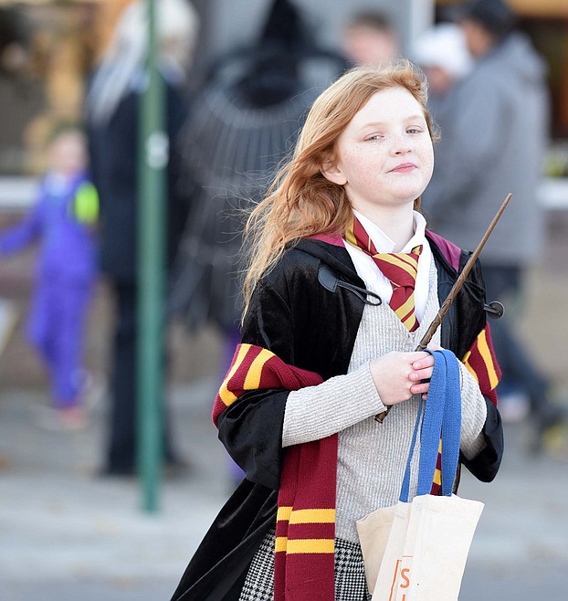 PHOTO GALLERY: Trick or Treat | Whitefish Pilot