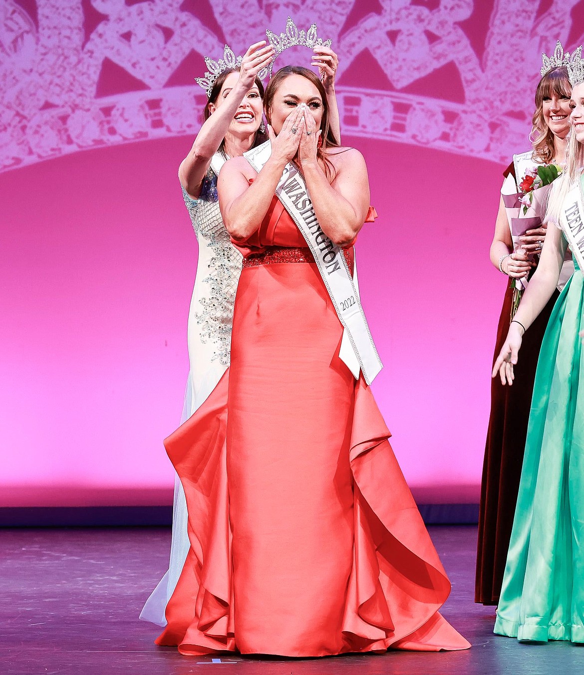 Amy Dana is crowned United States of America's Mrs. Washington 2022 in August.