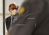 Trial of ex-Idaho governor longshot ends with hung jury