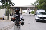 2 dead in dramatic shootout near upscale Mexican resorts