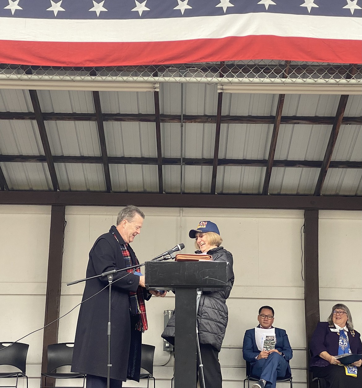 Hayden Mayor Steve Griffitts presents Helen Kinder her award as the 2021 Distinguished Veteran of the Year on Thursday. (MADISON HARDY/Press)