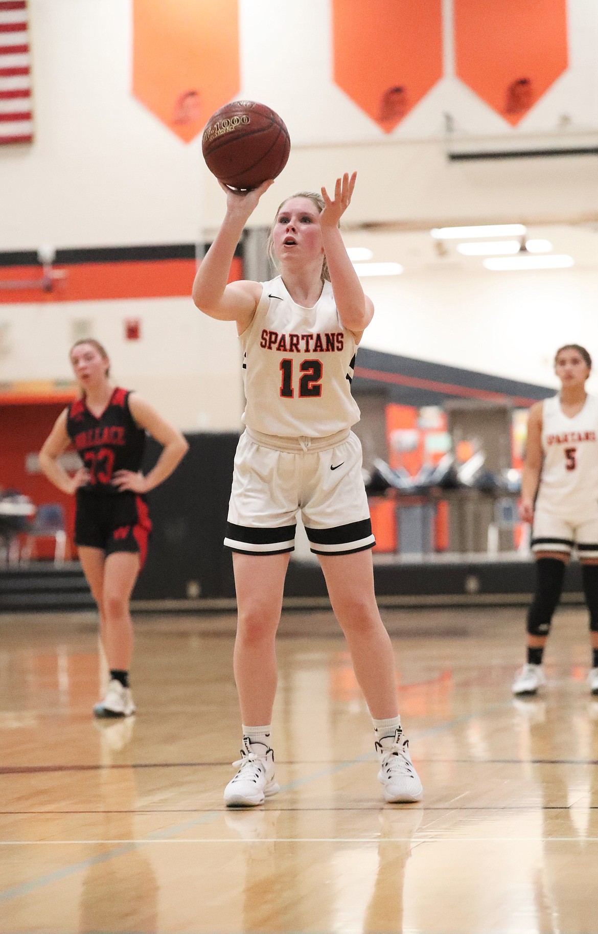 Desarai Humphrey attempts a free throw on Tuesday.