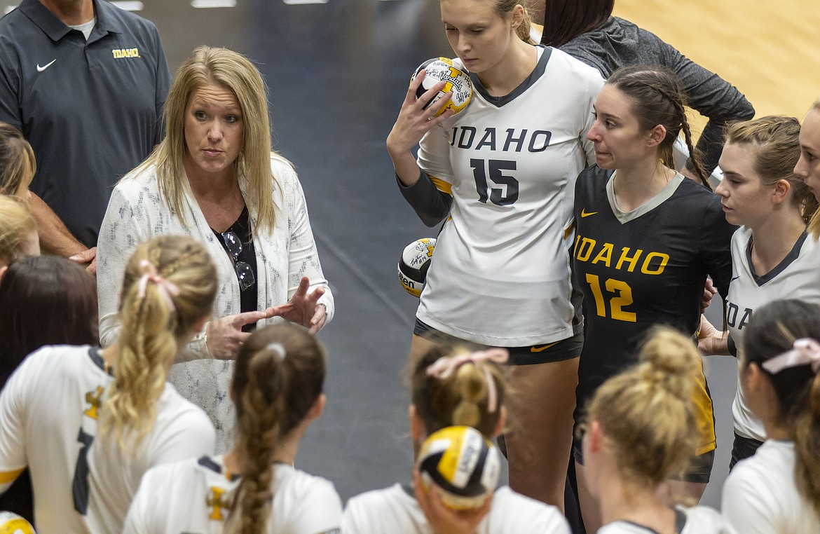 UNIVERSITY OF IDAHO ATHLETICS
Idaho volleyball coach Debbie Buchanan talks with her team before a match against Southern Utah at Memorial Gym in Moscow on Oct. 28.