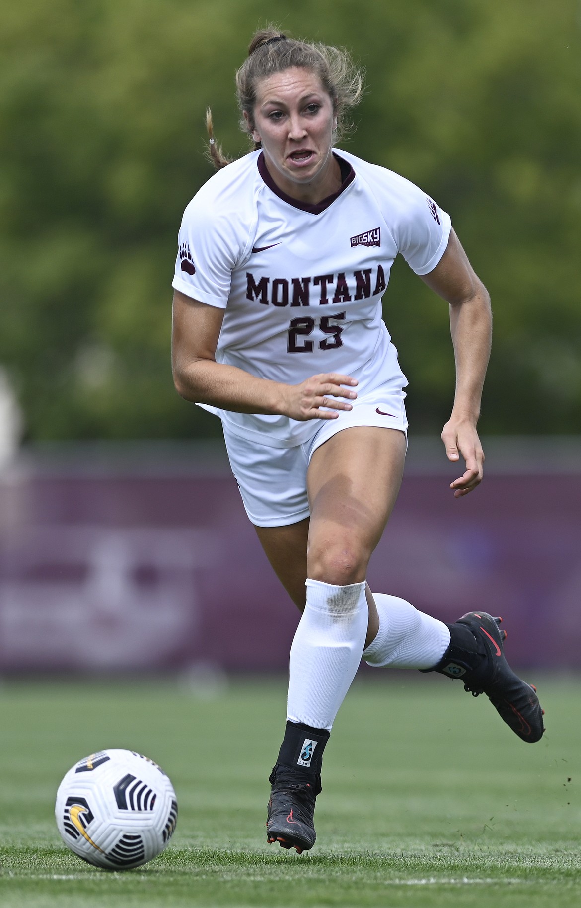 Montana’s Josie Windauer moves the ball up the field against the Portland Pirates on Sunday, Aug. 22, 2021. The Grizzlies fell to the Portland Pilots 1-0 at the South Campus Stadium in Missoula. (Tommy Martino/University of Montana)