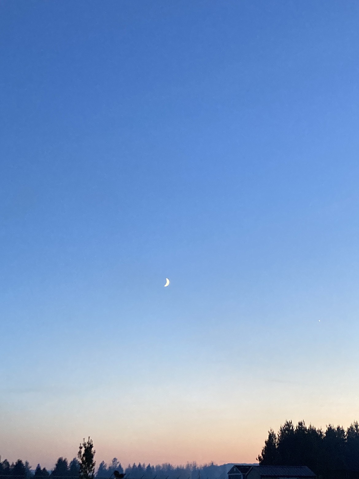 Helen Marble recently captured this Best Shot of the moon over the airport. If you have a photo that you took that you would like to see run as a Best Shot or I Took The Bee send it in to the Bonner County Daily Bee, P.O. Box 159, Sandpoint, Idaho, 83864; or drop them off at 310 Church St., Sandpoint. You may also email your pictures in to the Bonner County Daily Bee along with your name, caption information, hometown and phone number to bcdailybee@bonnercountydailybee.com.