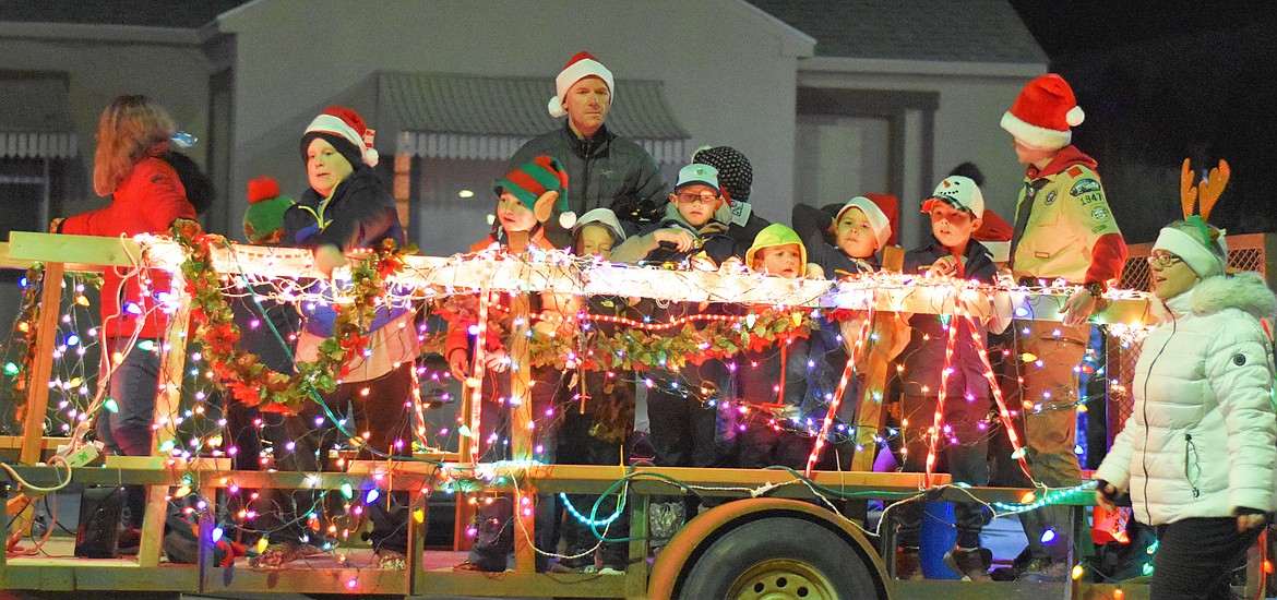 Polson Parade of Lights 2021. (Emily Lonnevik/Lake County Leader)
