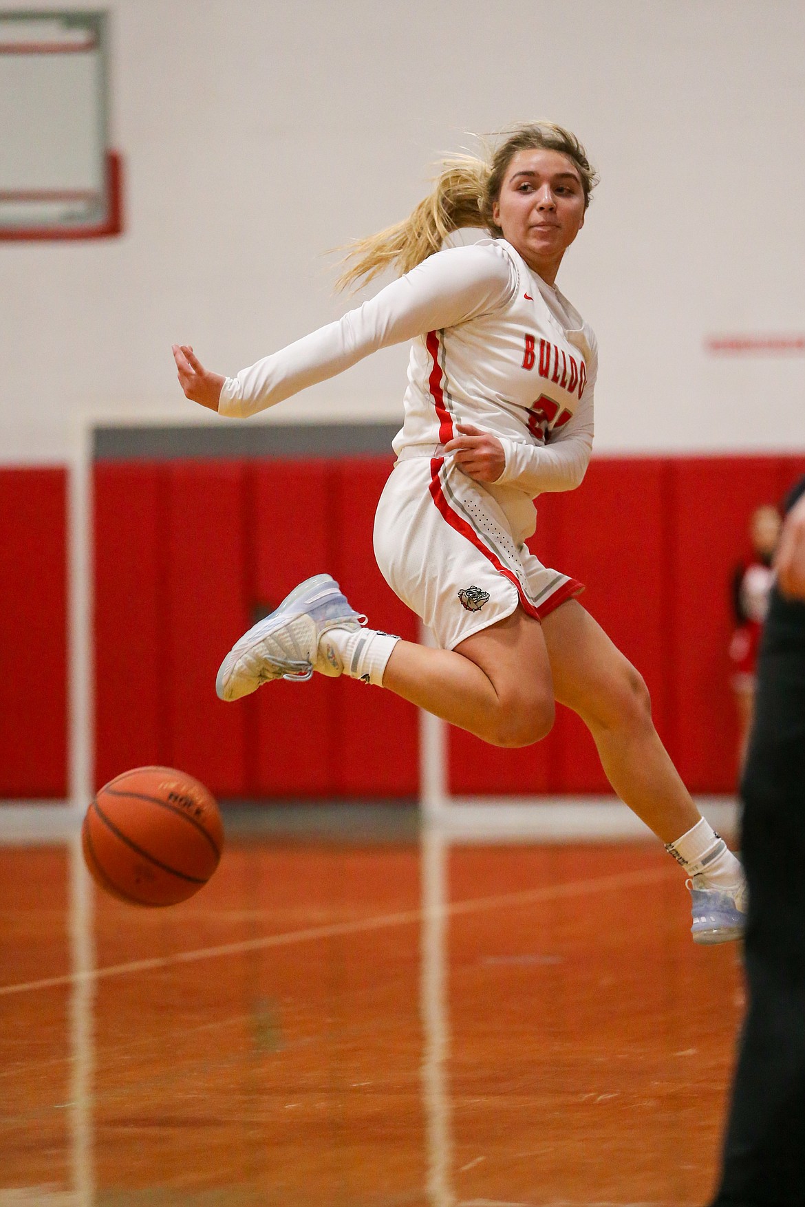 Destiny Lyons saves a ball from going out of bounds Tuesday.