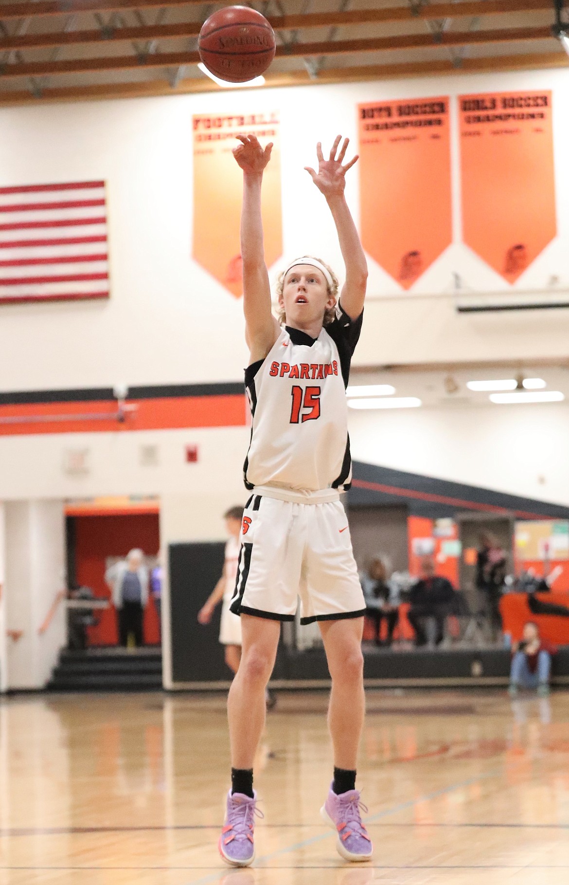 Blake Barrett attempts a free throw Saturday.