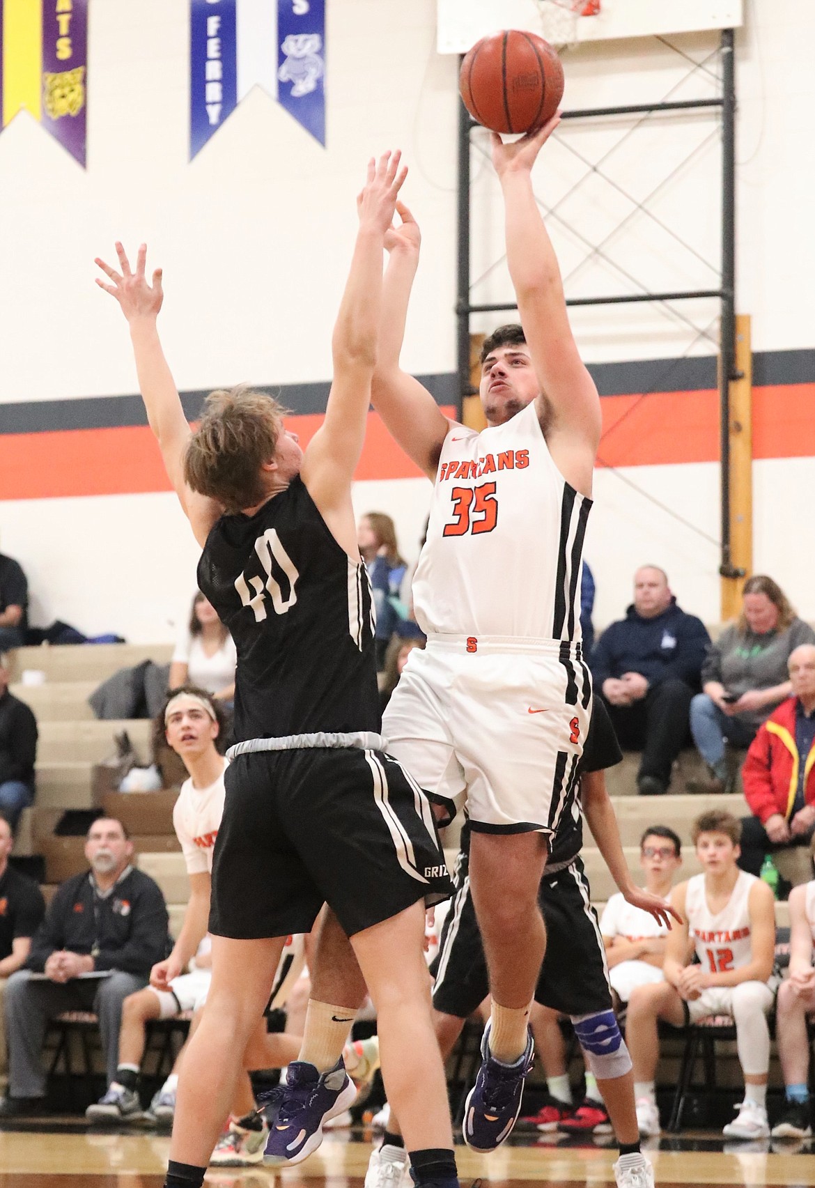 Jace Yount rises up for a shot Saturday.